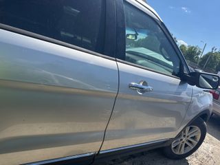 2014 Ford Explorer XLT - Exterior Side Passenger